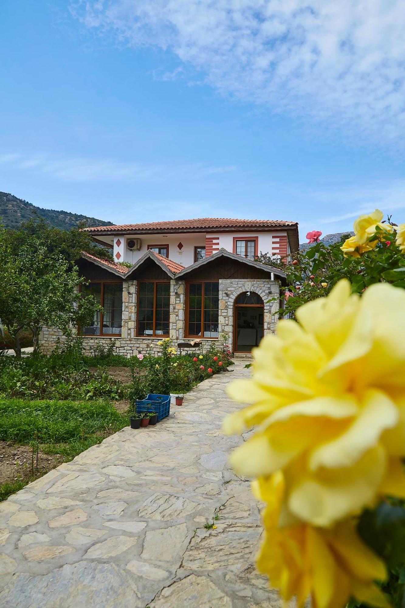 Melinda Pension & Restaurant Mesudiye  Exterior photo